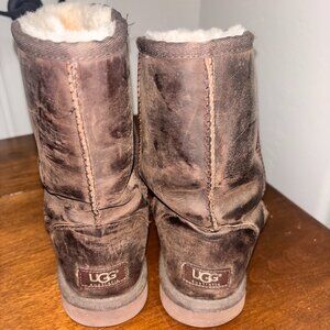 UGG BOOTS CLASSIC SHORT Brown Leather